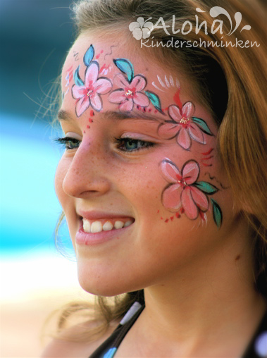 Face painting for summer festivals and eventsin Bavaria